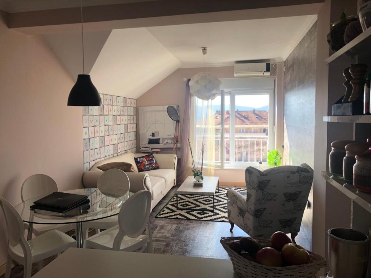Gala Apartment ティヴァト エクステリア 写真